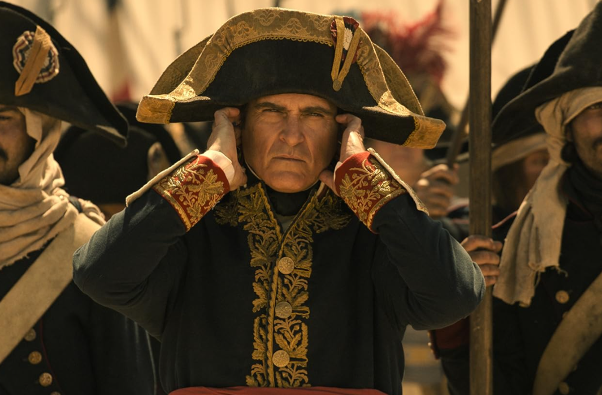 Joaquin Phoenix in Napoleon (2023).