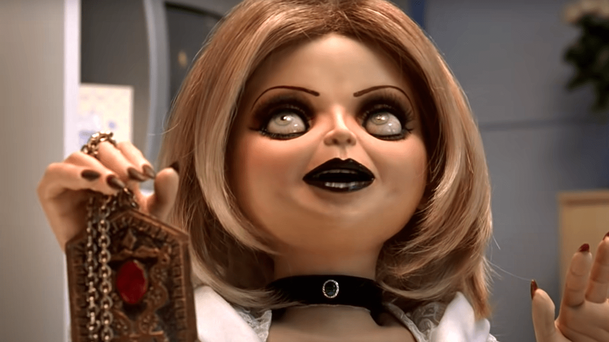 Tiffany holding the Heart of Damballa in 'Seed of Chucky'