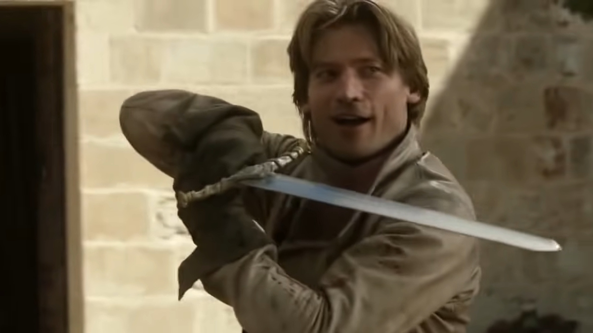 Jaime Lannister wielding blade