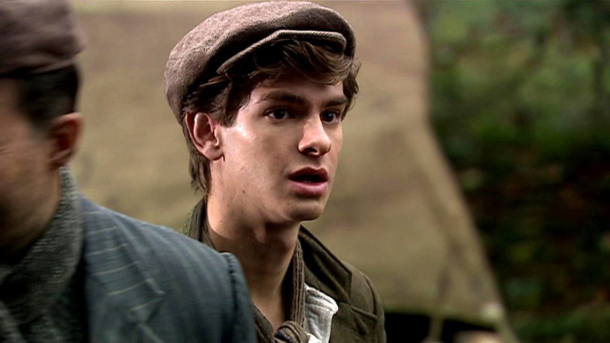 Andrew Garfield appears in 1930s era clothes as Frank in Doctor Who: Daleks in Manhattan.