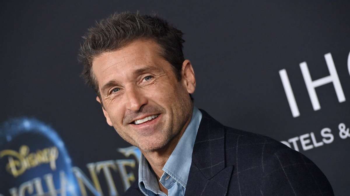 Patrick Dempsey attends Disney's "Disenchanted" Premiere at El Capitan Theatre.