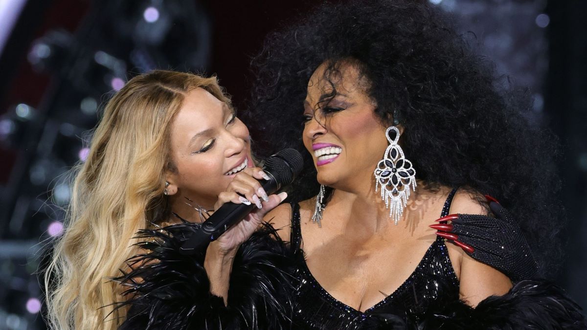 Beyoncé and Diana Ross perform onstage during the "RENAISSANCE WORLD TOUR" at SoFi Stadium on September 04, 2023 in Inglewood, California. (Photo by Kevin Mazur/WireImage for Parkwood)