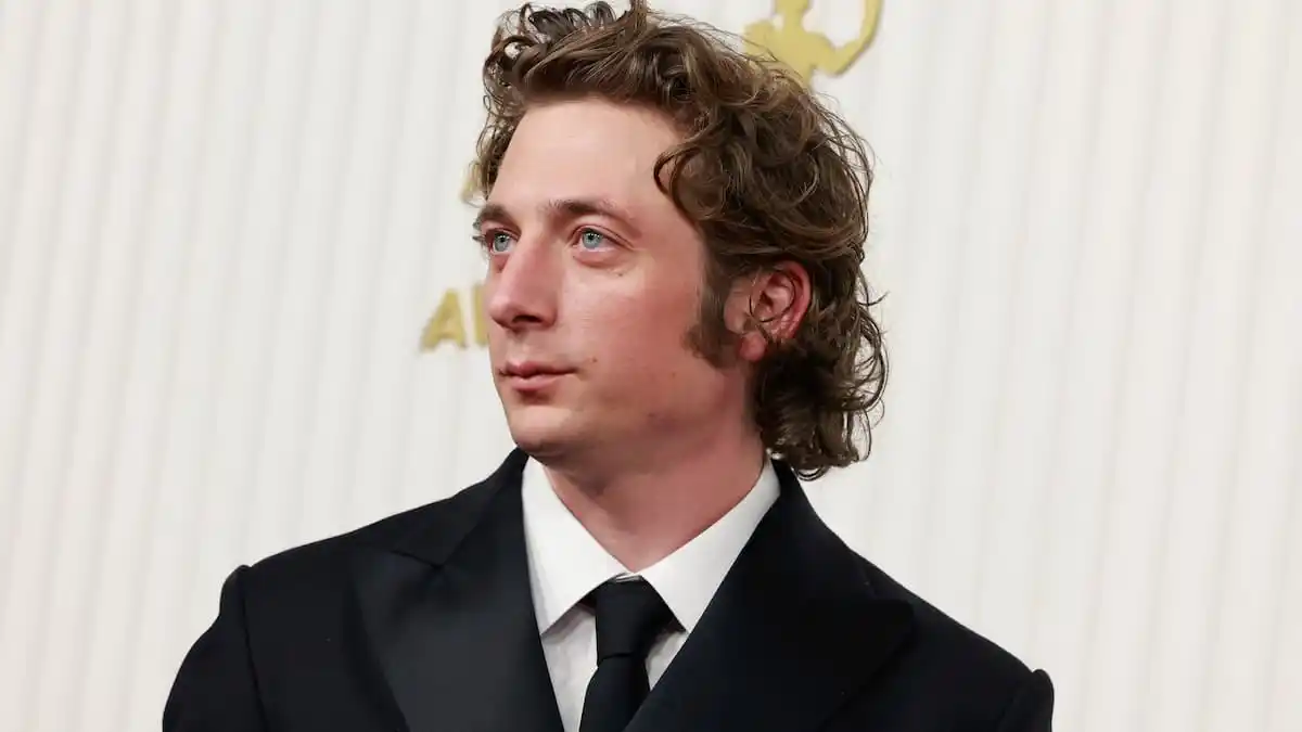 Jeremy Allen White attends the 29th Annual Screen Actors Guild Awards at Fairmont Century Plaza on February 26, 2023 in Los Angeles, California. (Photo by Emma McIntyre/FilmMagic)