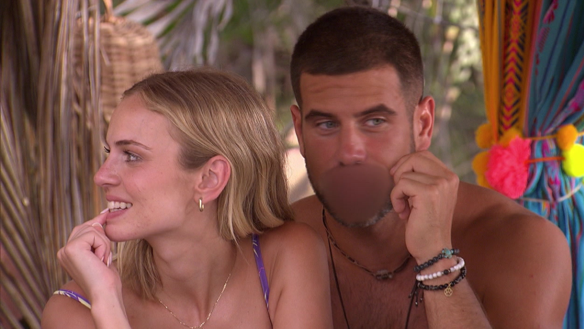 https://wegotthiscovered.com/wp-content/uploads/2023/12/Jess-and-Blake-Bachelor-In-Paradise.png