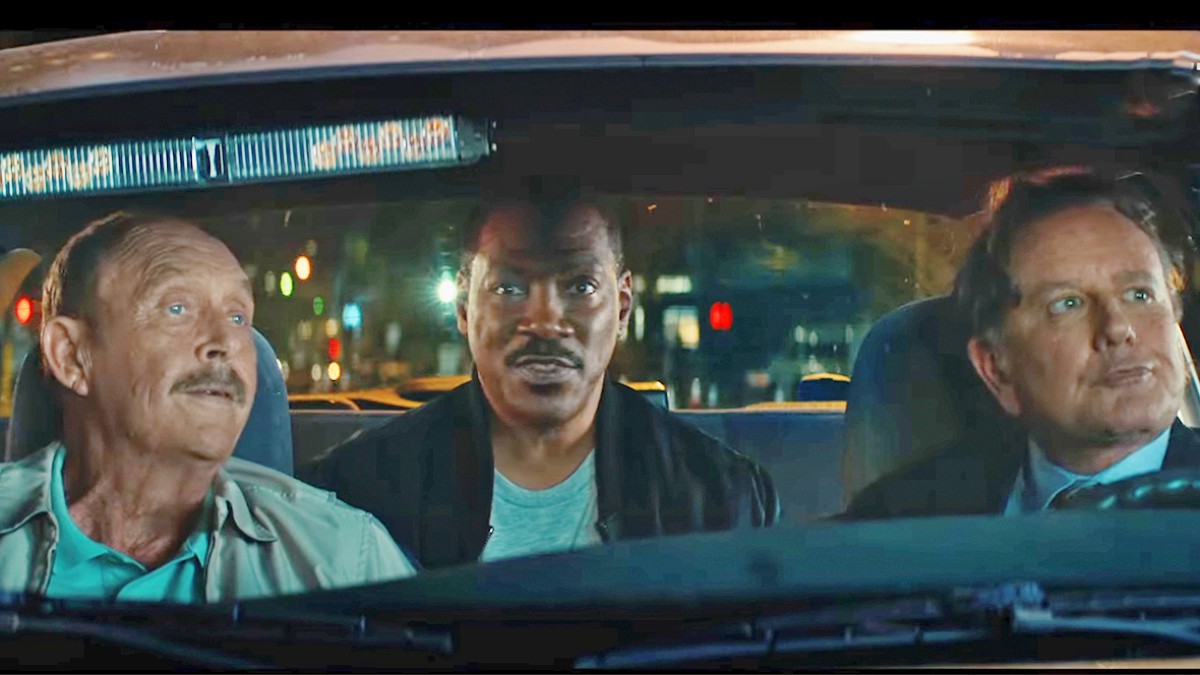 Judge Reinhold and John Ashton with Eddie Murphy in Beverly Hills Cops Axel F 4