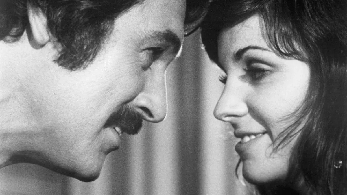 Rock Hudson and Susan Saint James head to head looking into one an others eyes from the television series 'McMillan And Wife', 1971. 