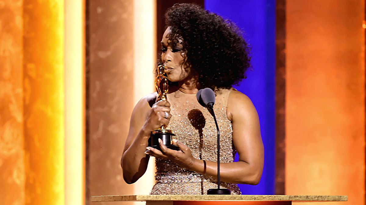 HOLLYWOOD, CALIFORNIA - JANUARY 09: Angela Bassett accepts an honorary Oscar onstage during the Academy Of Motion Picture Arts & Sciences' 14th Annual Governors Awards at The Ray Dolby Ballroom on January 09, 2024 in Hollywood, California.