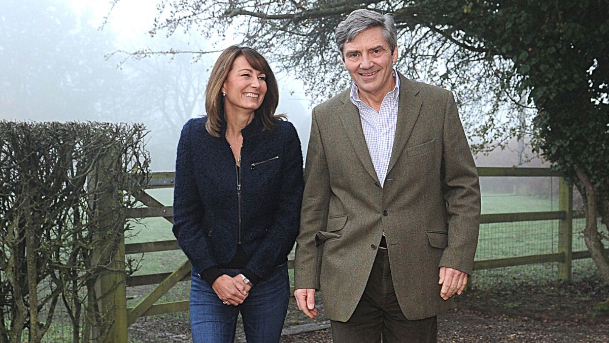 BERKSHIRE, UNITED KINGDOM - NOVEMBER 16: Parents of Kate Middleton, Michael and Carole Middleton, make a statement following the engagement of their daughter to Prince William, outside their home near the village of Bucklebury on November 16, 2010 in Berkshire, United Kingdom. 