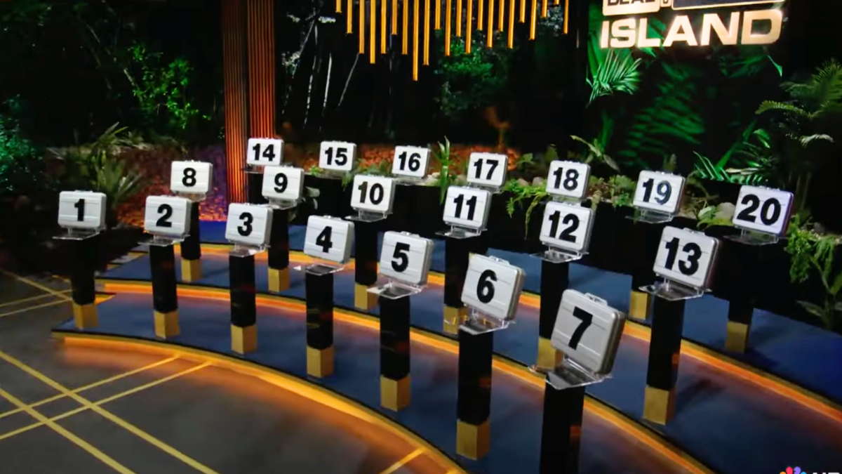 What Is ‘Deal or No Deal Island?’ A Twist on the Classic Game Show ...