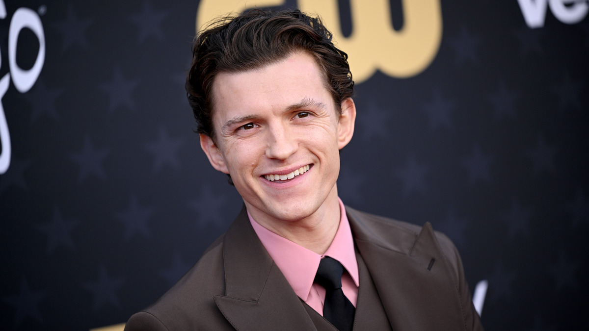 Tom Holland attends the 29th Annual Critics Choice Awards at Barker Hangar on January 14, 2024