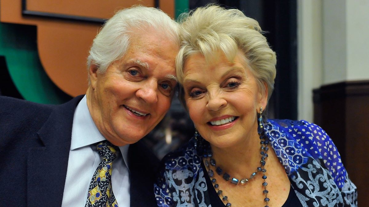 Actor Bill Hayes and actress Susan Seaforth Hayes appears at the "Days Of Our Lives" Book Signing - Barnes And Noble on November 3, 2015 in Bethesda, Maryland. (Photo by Larry French/Getty Images for for Corday Productions)