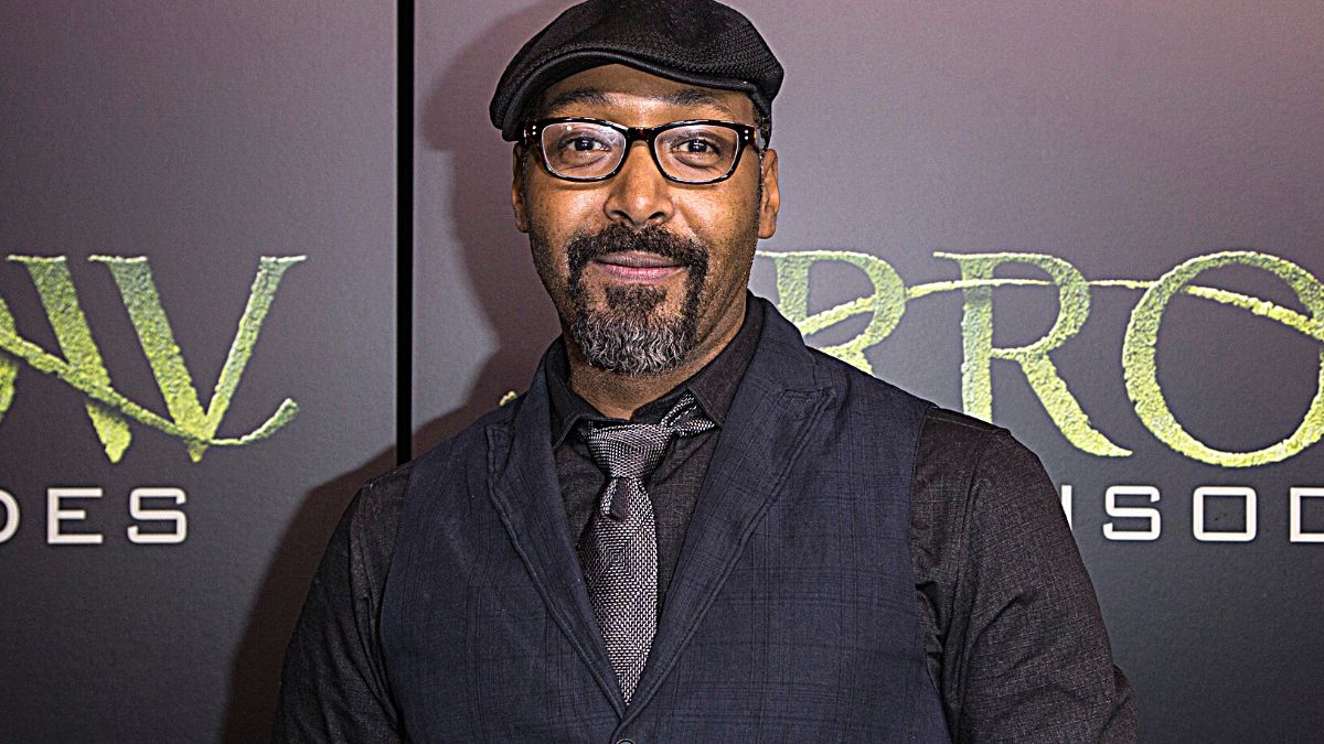 VANCOUVER, BC - OCTOBER 22: Actor Jesse L. Martin arrives on the green carpet for the celebration of the 100th Episode of CW's "Arrow" at the Fairmont Pacific Rim Hotel on October 22, 2016 in Vancouver, BC, Canada.