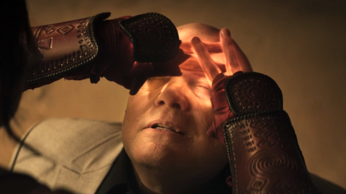 Maya places her glowing hands over Kingpin's scarred eye in the Echo finale.