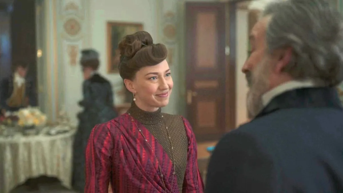 carrie coon in the gilded age