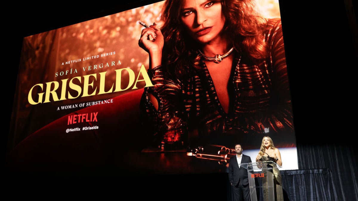 Eric Newman e Sofia Vergara comparecem à estreia de Griselda nos EUA da Netflix em 23 de janeiro de 2024 em Miami, Flórida. 