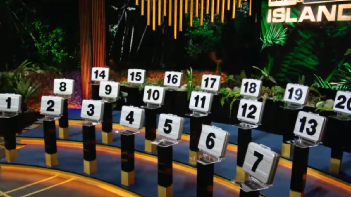 How Does ‘Deal or No Deal Island’ Work? The New Game Show, Explained