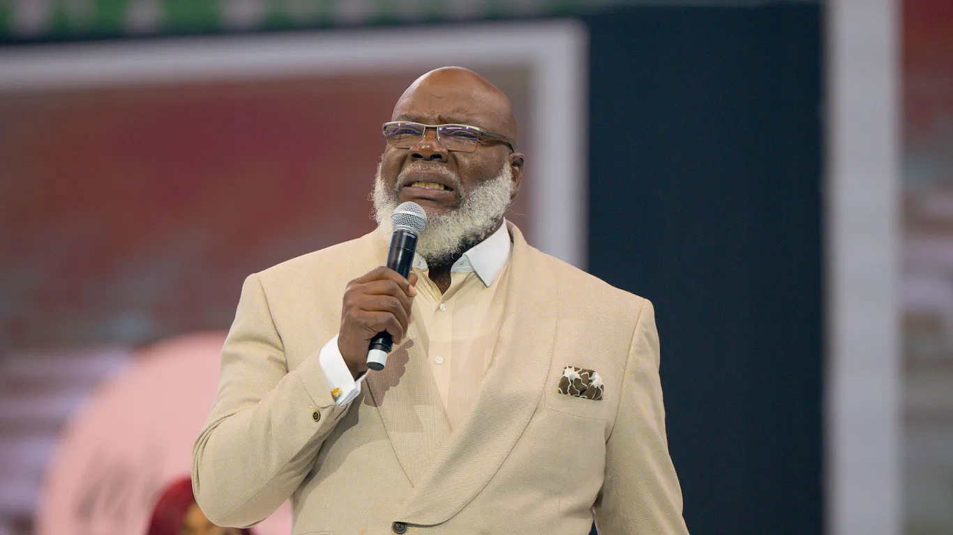 Was TD Jakes Arrested? The Rumors, Explained