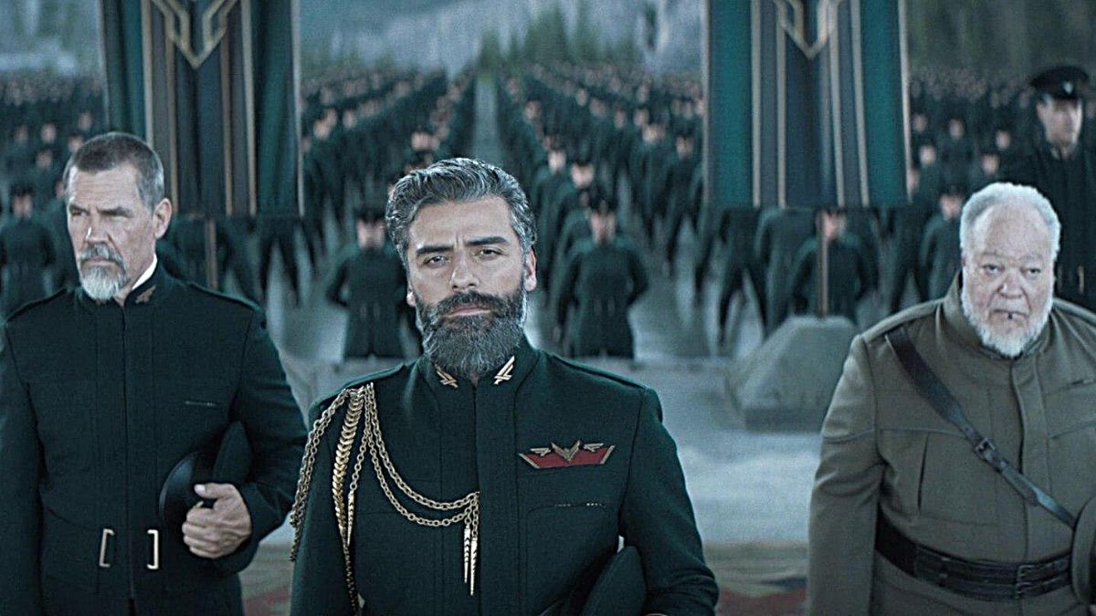 Josh Brolin, Oscar Isaac, and Stephen McKinley Henderson in 2021's 'Dune'.