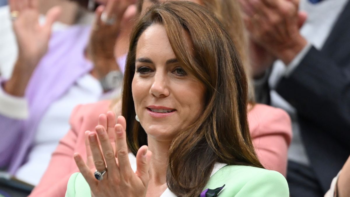 Catherine, Princess of Wales claps on day two of the Wimbledon Tennis Championships at the All England Lawn Tennis and Croquet Club on July 04, 2023 in London, England. (Photo by Karwai Tang/WireImage)