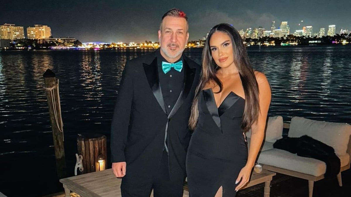 Is Joey Fatone married?