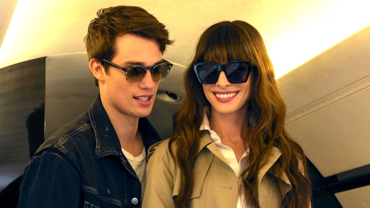 Nicholas Galitzine as Hayes Campbell and Anne Hathaway as Solène Marchand in 'The Idea of You.'