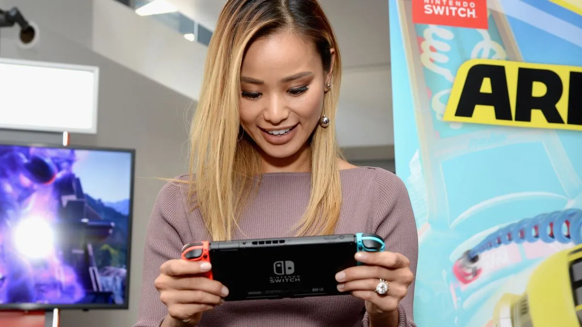 ctress Jamie Chung from the television series "The Gifted" stopped by Nintendo at the TV Insider Lounge to check out Nintendo Switch during Comic-Con International at Hard Rock Hotel San Diego on July 22, 2017 in San Diego, California. (Photo by Michael Kovac/Getty Images for Nintendo)