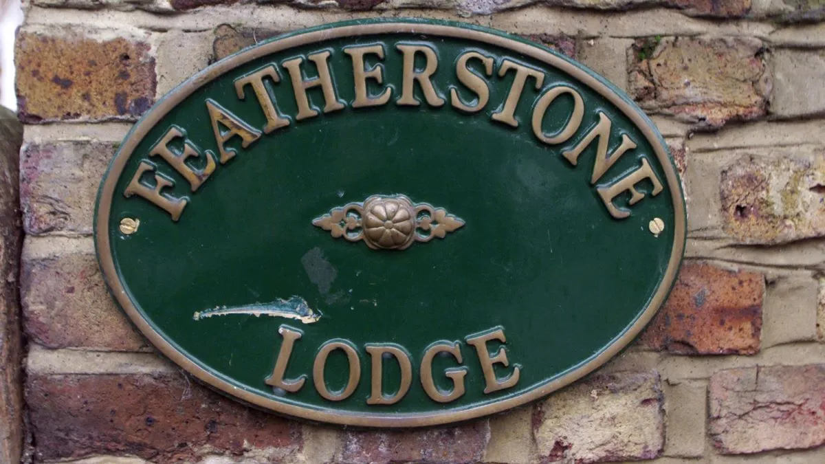A locator sign is displayed on the drink and drug rehabilitation center at Featherstone Lodge January 13, 2002 in south London. British newspapers reported today that 17 year old Prince Harry was given a tour of the facility last year to expose him to the dangers of substance abuse. St. James's Palace confirmed that the 17-year-old Prince had been smoking cannabis and drinking excessively. (Photo by BWP Media/Getty Images)