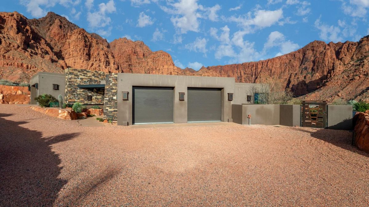 Inside Jodi Hildebrandt's 5 Million Horror House