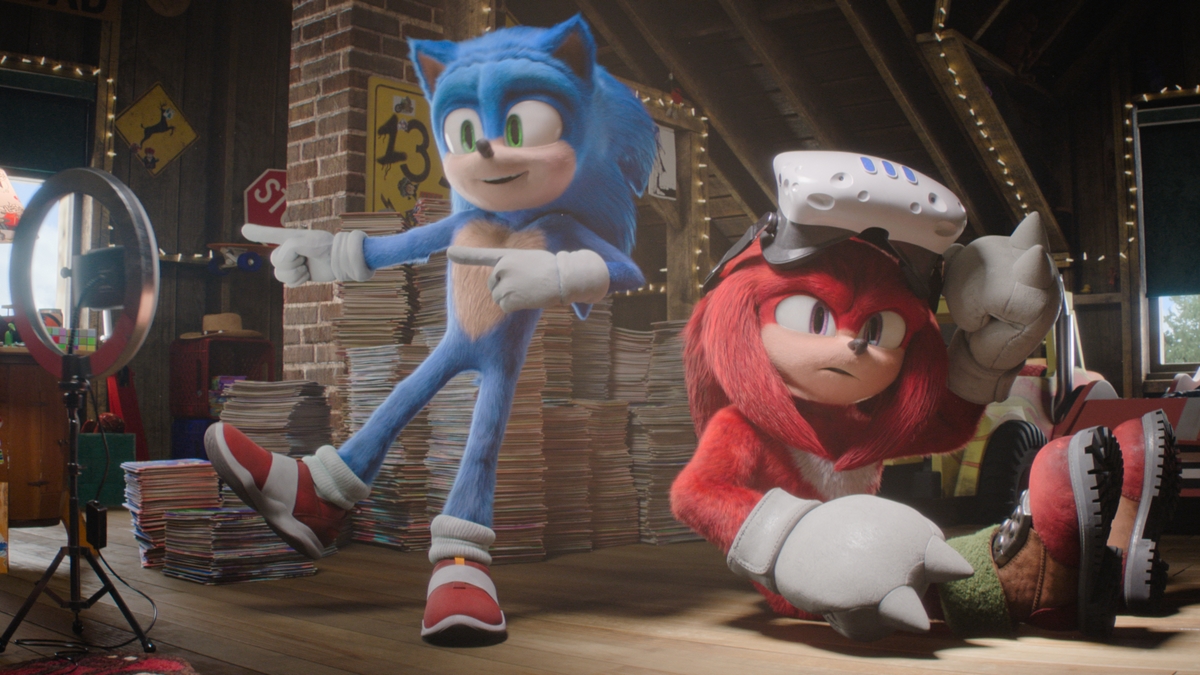 Knuckles and Sonic playing games in the Knuckles spinoff series