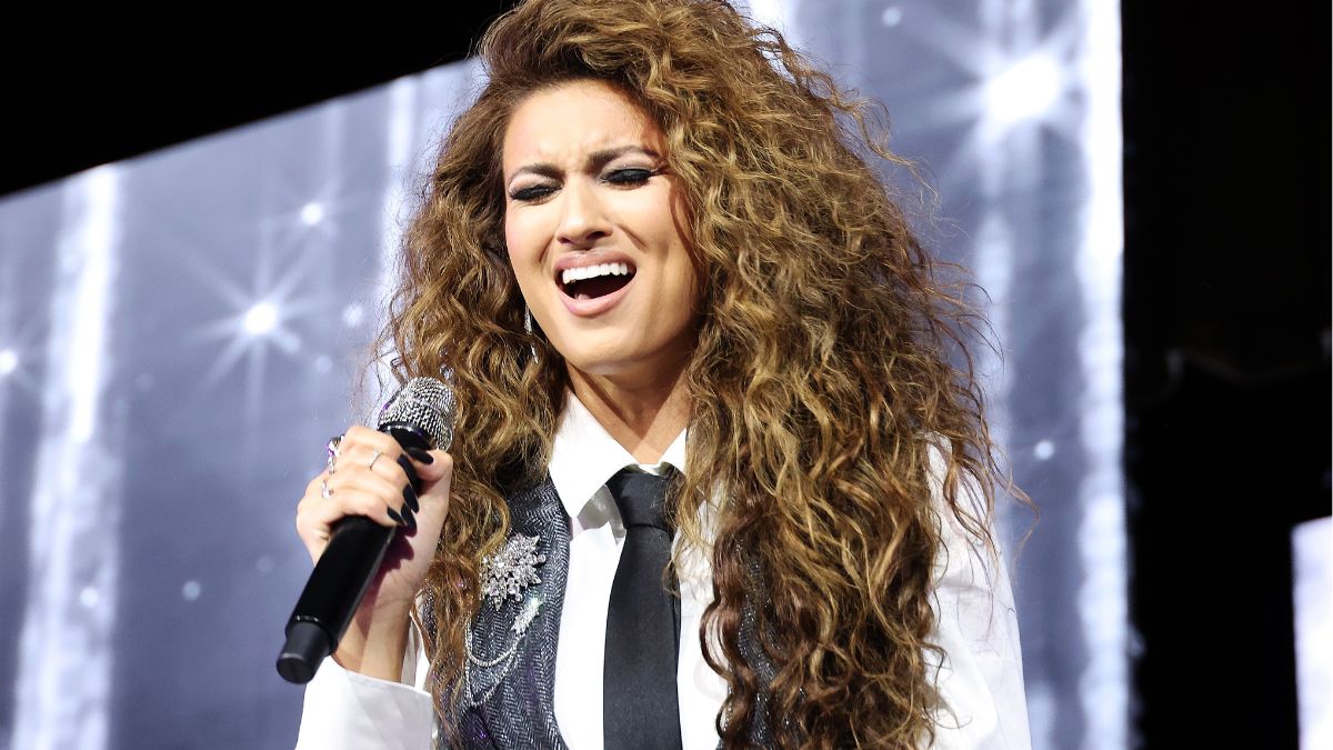 LOS ANGELES, CALIFORNIA - FEBRUARY 01: Tori Kelly performs onstage during the Recording Academy Honors presented by The Black Music Collective during the 66th GRAMMY Awards on February 01, 2024 in Los Angeles, California. (Photo by Leon Bennett/Getty Images for The Recording Academy)