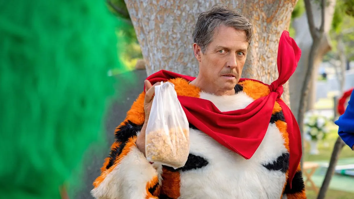 NÃO CONGELADO. Hugh Grant como Thurl em Unfrosted. Cr. John P. Johnson/Netflix © 2024. 