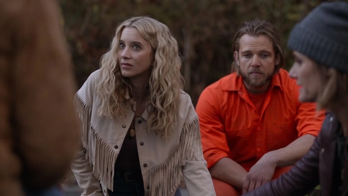 Sabina Gadecki as Cara and Max Thieriot as Bode on Fire Country