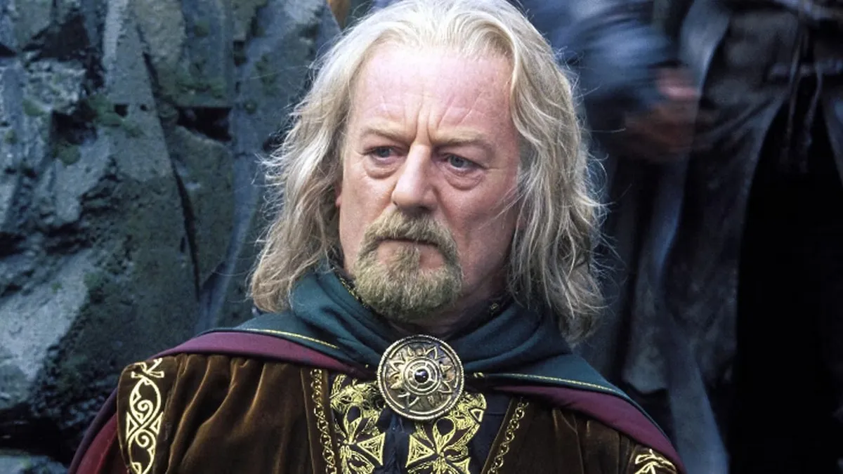 Bernard Hill como Rei Théoden em O Senhor dos Anéis