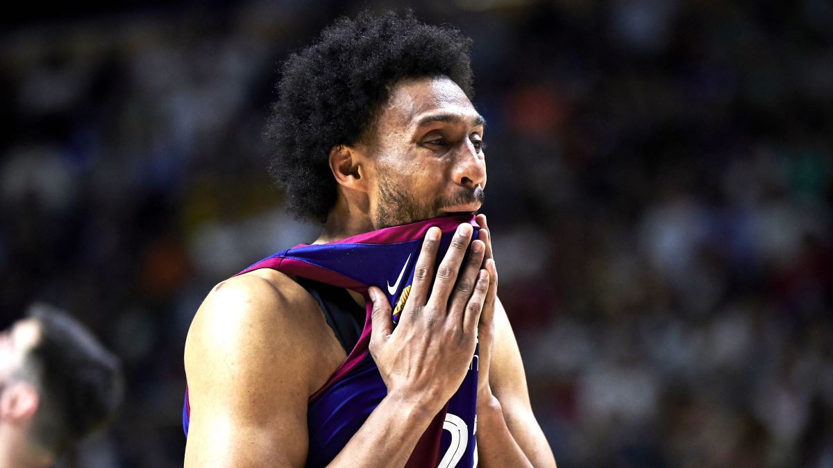 Jabari Parker of FC Barcelona in action during the Finals of the 2024 Copa del Rey de Baloncesto match between Real Madrid and FC Barcelona at Martin Carpena Arena on February 18, 2024 in Madrid, Spain. (Photo by Borja B. Hojas/Getty Images)