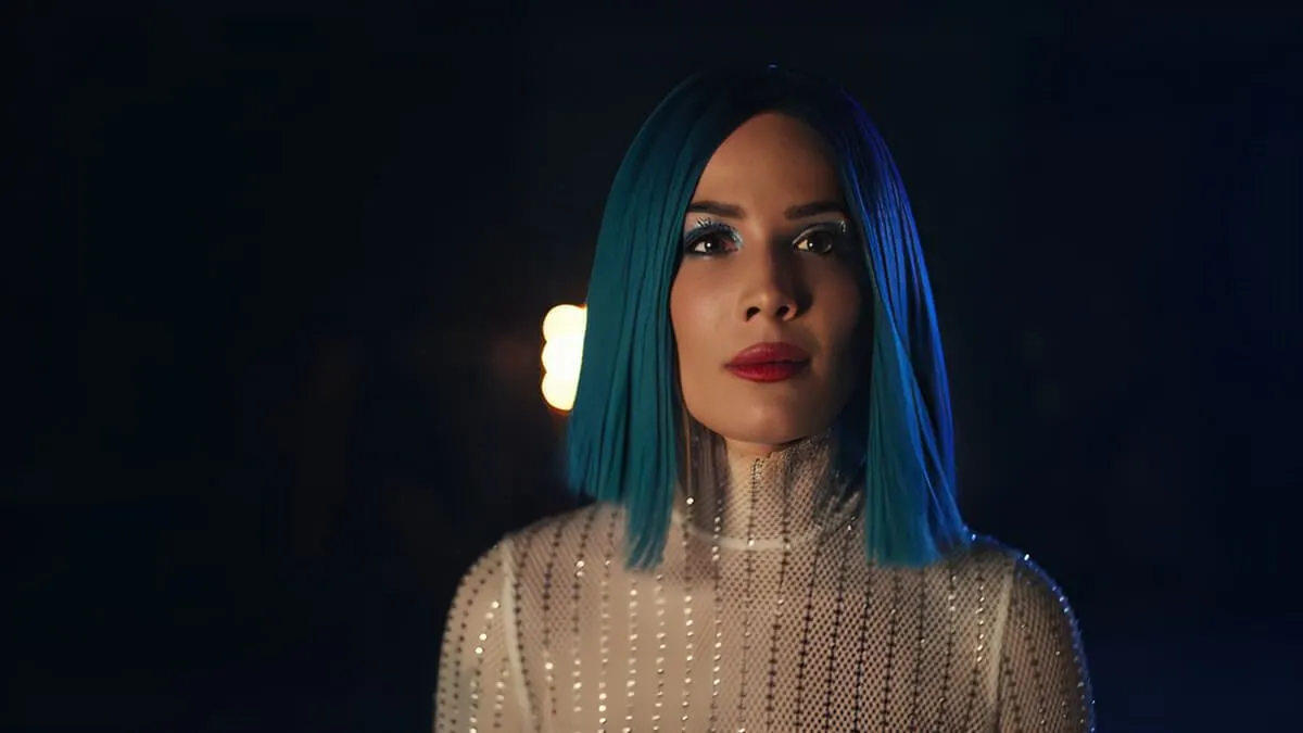 Halsey with blue hair in "So Good" music video