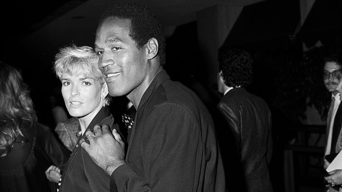 Nicole Brown Simpson and O.J. Simpson attend the movie premiere of "Ishtar" on May 13, 1987 in Century City, California.