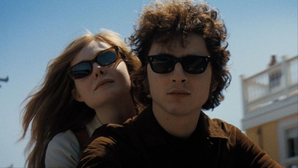 Timothée Chalamet and Elle Fanning as Bob Dylan and Suze Rotolo in 'A Complete Unknown'