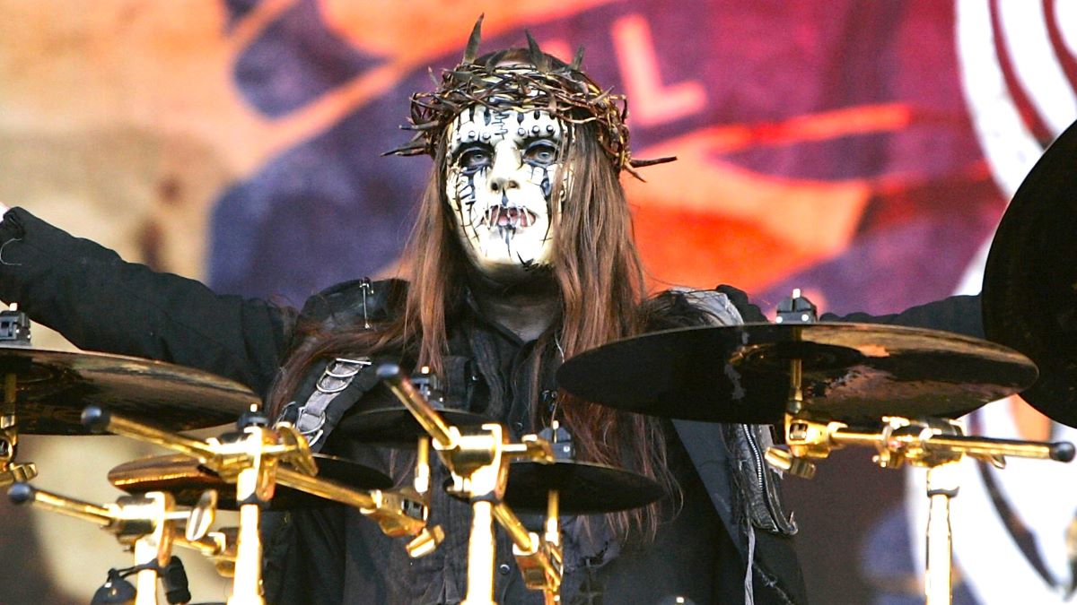 Joey Jordison of Slipknot performs on stage at Castle Donington on June 13, 2009 in Leicester, England. (Photo by Jo Hale/Getty Images)