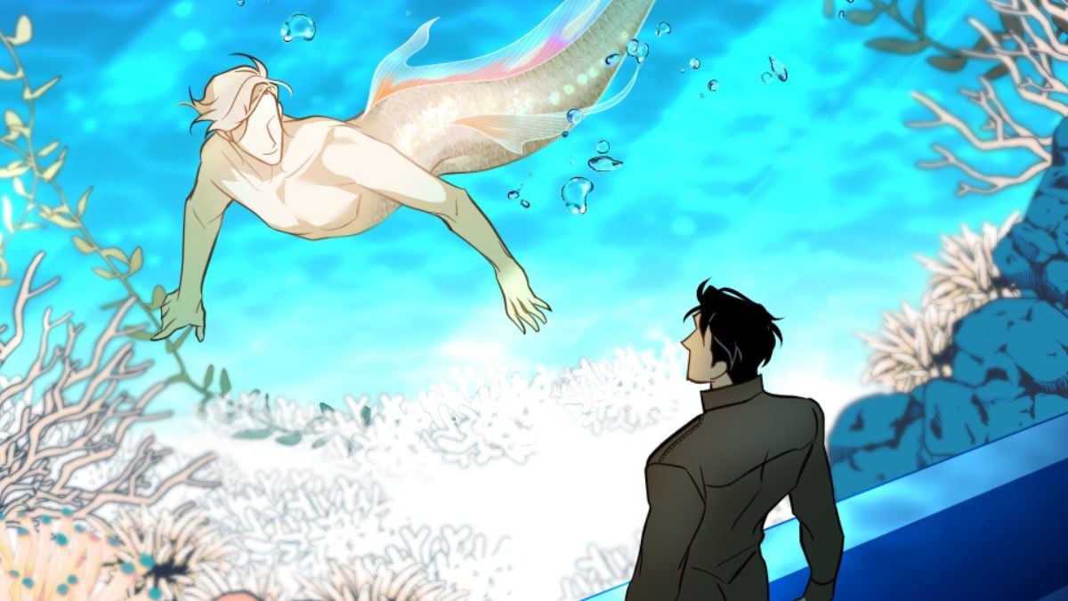 Panel of My Firsat Love is a Siren showing Hae-beom looking at Sang-ah in mermaid form