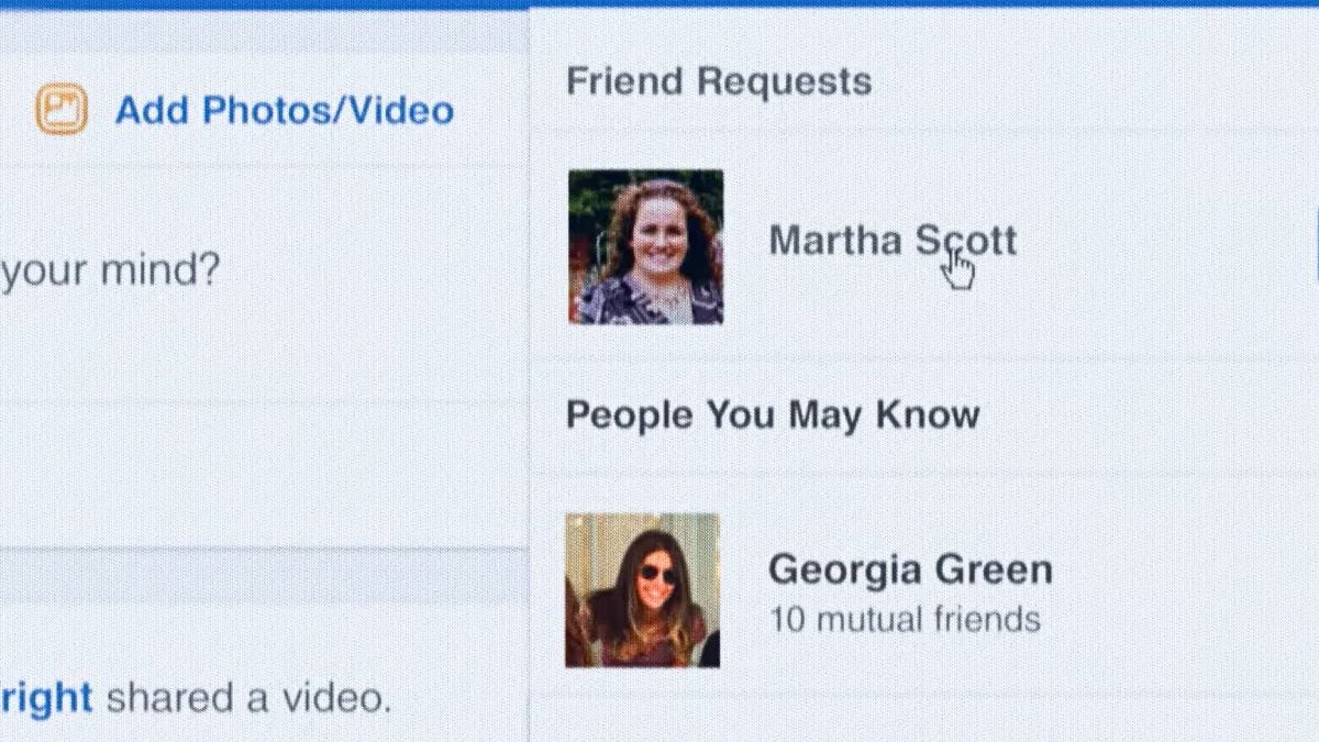 Screengrab from the 'Baby Reindeer' trailer showing Martha's friend request on Donny's Facebook page.