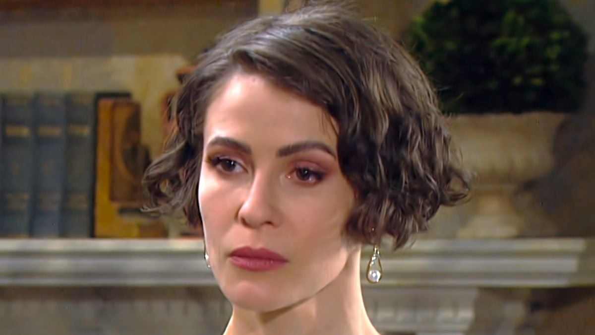 Linsey Godfrey as Sarah Horton in the soap opera 'Days of Our Lives'