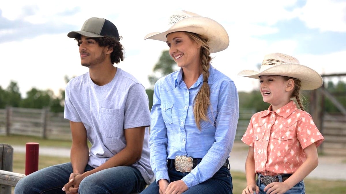 Characters on the ranch on Heartland