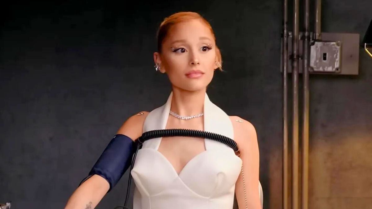 Ariana Grande interviewed as part of Vanity Fair lie detector test