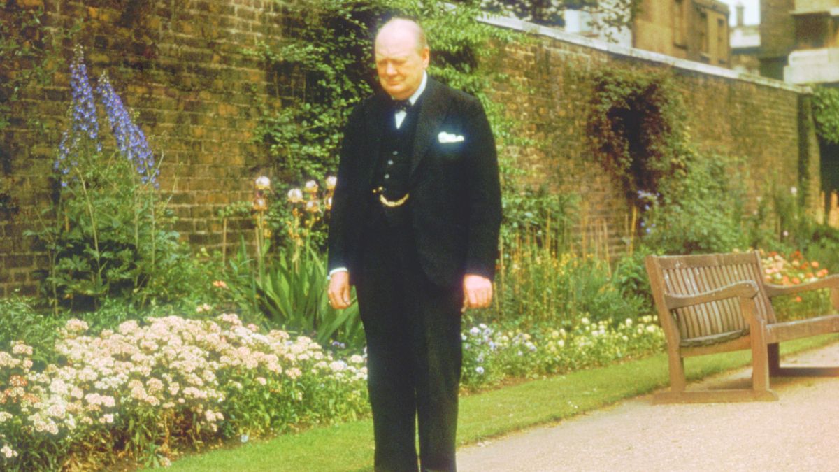 The 6 Most Inspirational And Eye-Catching Winston Churchill Quotes