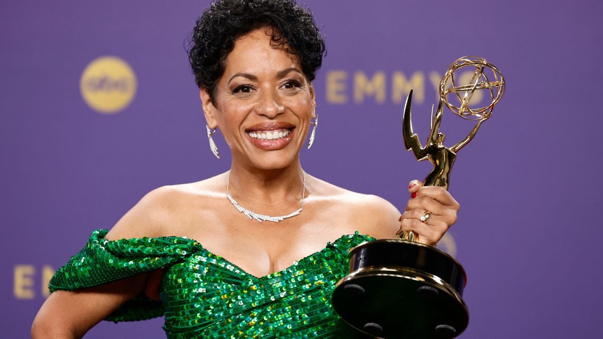 LOS ANGELES, CALIFORNIA - SEPTEMBER 15: Liza Colón-Zayas, winner of the Outstanding Supporting Actress in a Comedy Series for “The Bear”, poses in the press room during the 76th Primetime Emmy Awards at Peacock Theater on September 15, 2024 in Los Angeles, California. (Photo by Frazer Harrison/Getty Images)