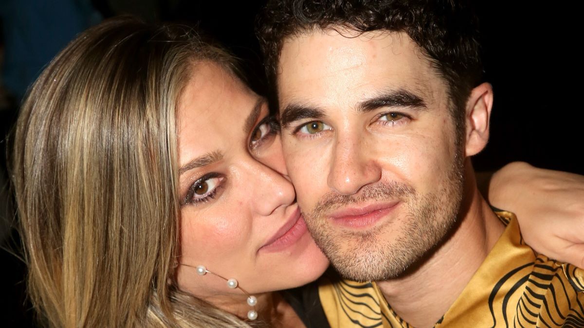 Mia Swier and Darren Criss pose at the 2023 Tony Awards After, After Party presented by Ketel One Vodka and Zacapa Rum at Pebble Bar on June 11, 2023 in New York City. (Photo by Bruce Glikas/Getty Images)