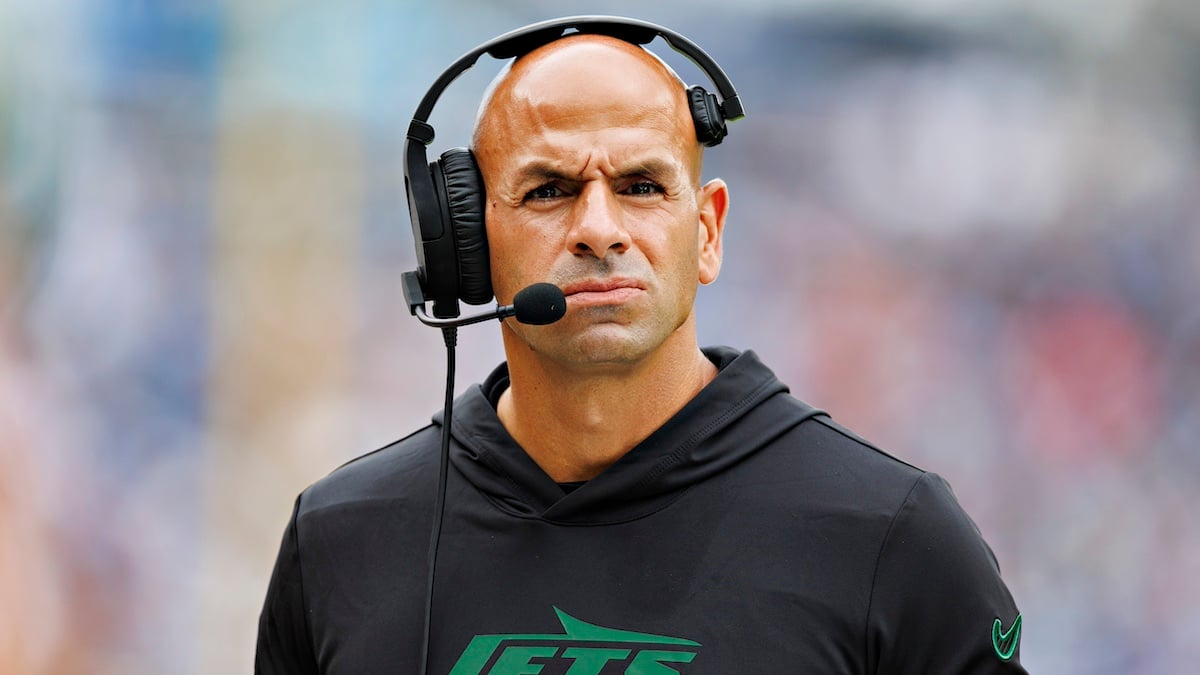 NASHVILLE, TENNESSEE - SEPTEMBER 15: Head Coach Robert Saleh of the New York Jets on the field during a game against the Tennessee Titans at Nissan Stadium on September 15, 2024 in Nashville, Tennessee. The Jets defeated the Titans 24-17.