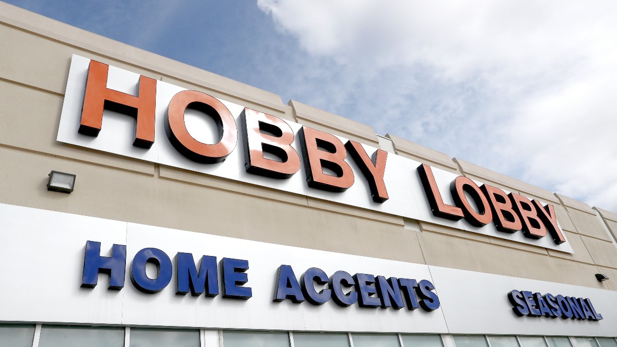 Hobby Lobby continues to lose shoppers as its rank reputation rouses