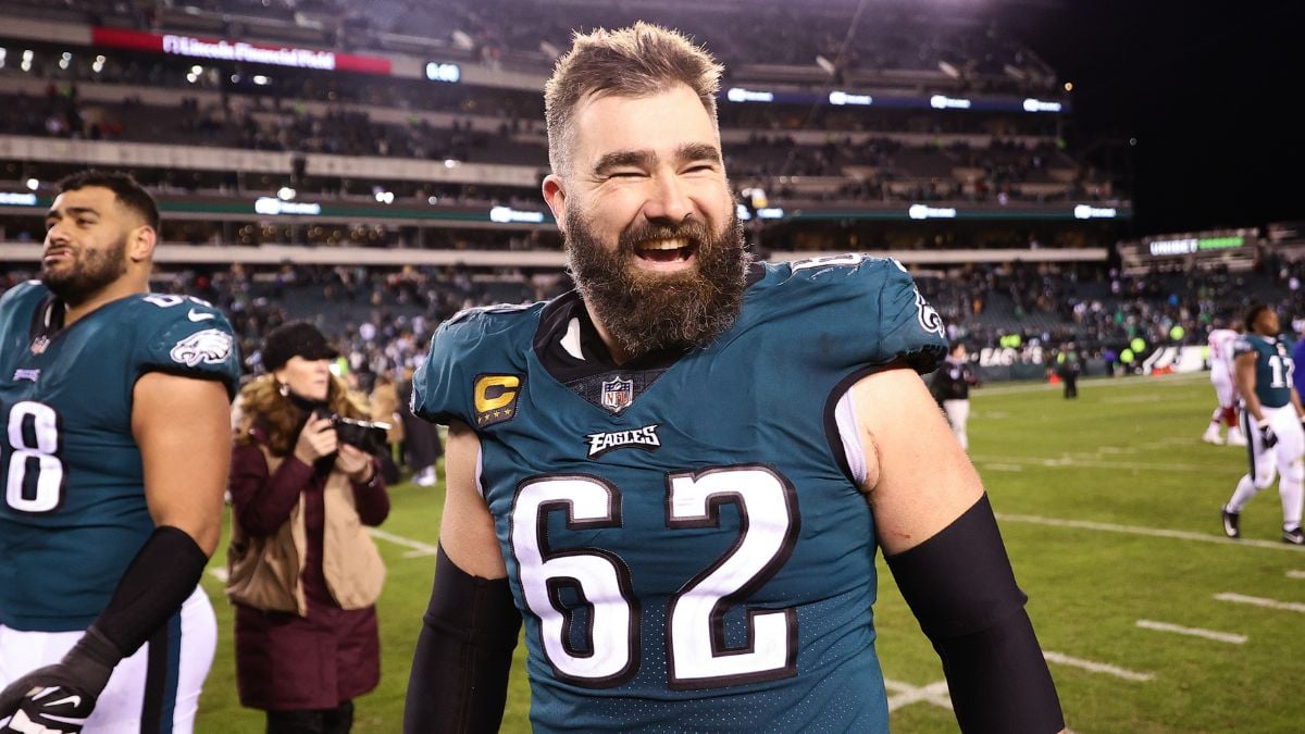 Jason Kelce #62 of the Philadelphia Eagles celebrates on the field after defeating the New York Giants