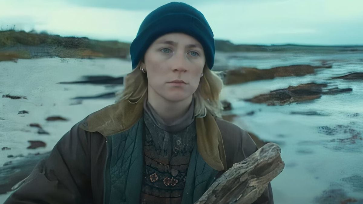 Saoirse Ronan as Rona in The Outrun.